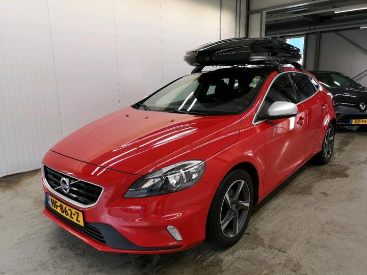 VOLVO V40 2015 yv1mv7431g2306467