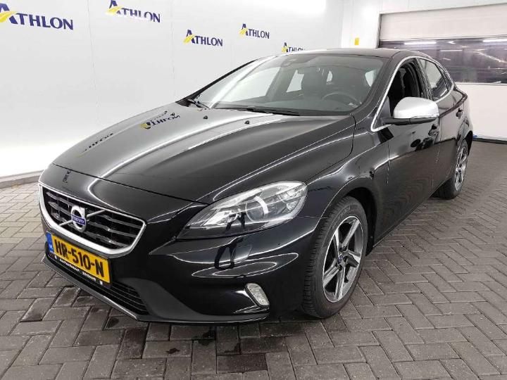 VOLVO V40 2015 yv1mv7431g2306523