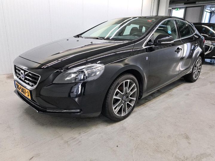 VOLVO V40 2015 yv1mv7431g2306849