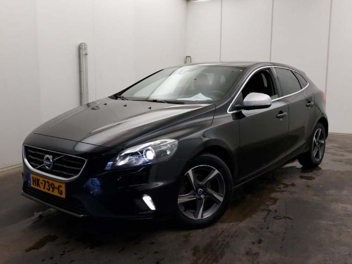 VOLVO V40 2015 yv1mv7431g2306911