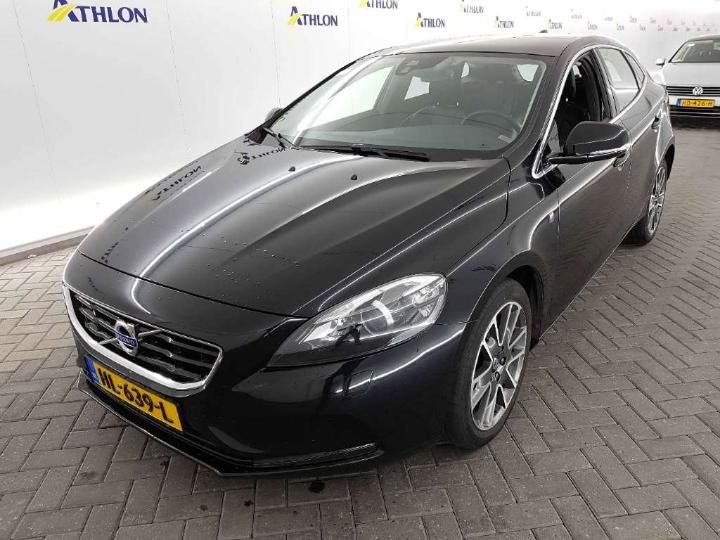 VOLVO V40 2015 yv1mv7431g2306983