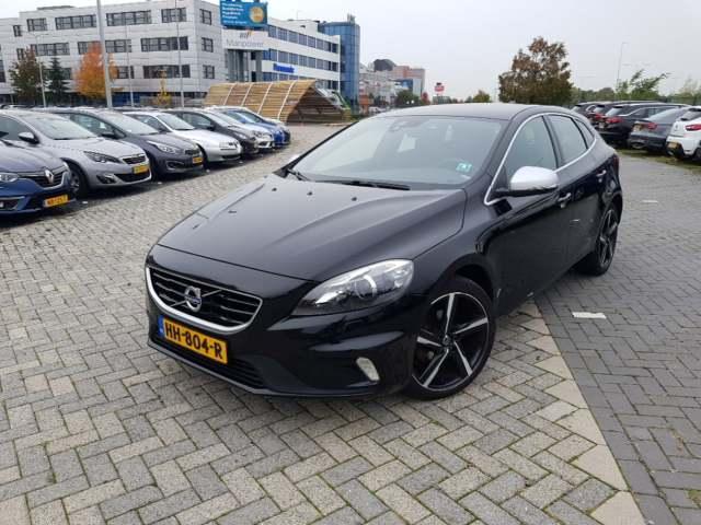 VOLVO V40 2015 yv1mv7431g2307088