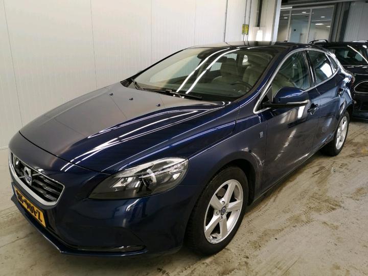 VOLVO V40 2015 yv1mv7431g2307168