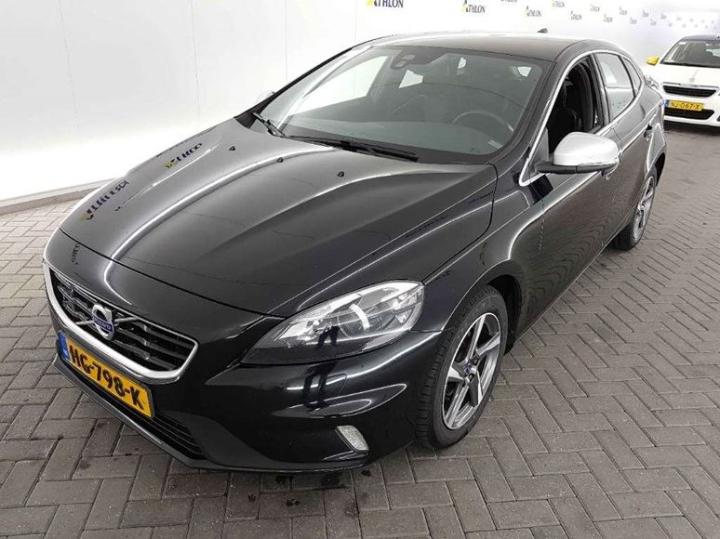 VOLVO V40 2015 yv1mv7431g2307392