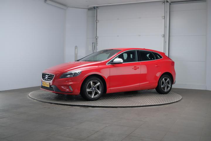 VOLVO V40 2015 yv1mv7431g2307408