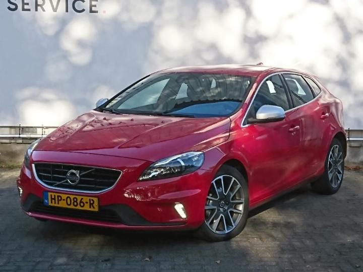 VOLVO V40 2015 yv1mv7431g2307462