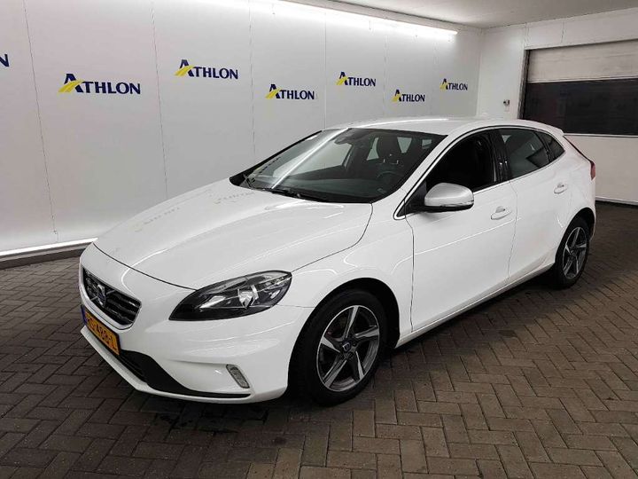 VOLVO V40 2015 yv1mv7431g2308222