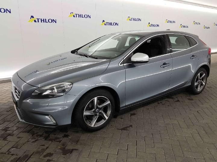 VOLVO V40 2015 yv1mv7431g2308796