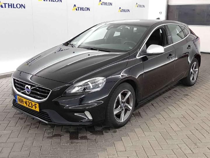 VOLVO V40 2015 yv1mv7431g2308805