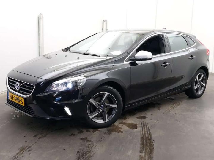 VOLVO V40 2015 yv1mv7431g2309038