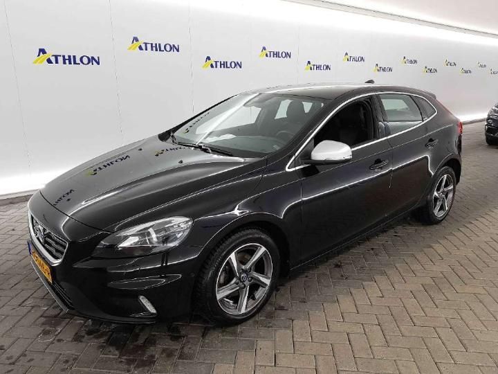 VOLVO V40 2015 yv1mv7431g2309127