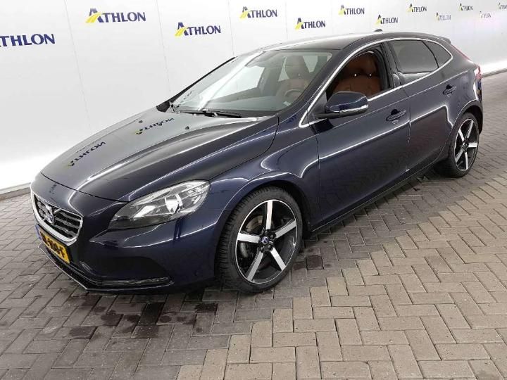 VOLVO V40 2015 yv1mv7431g2309297