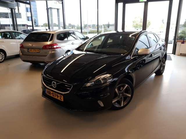 VOLVO V40 2015 yv1mv7431g2309495