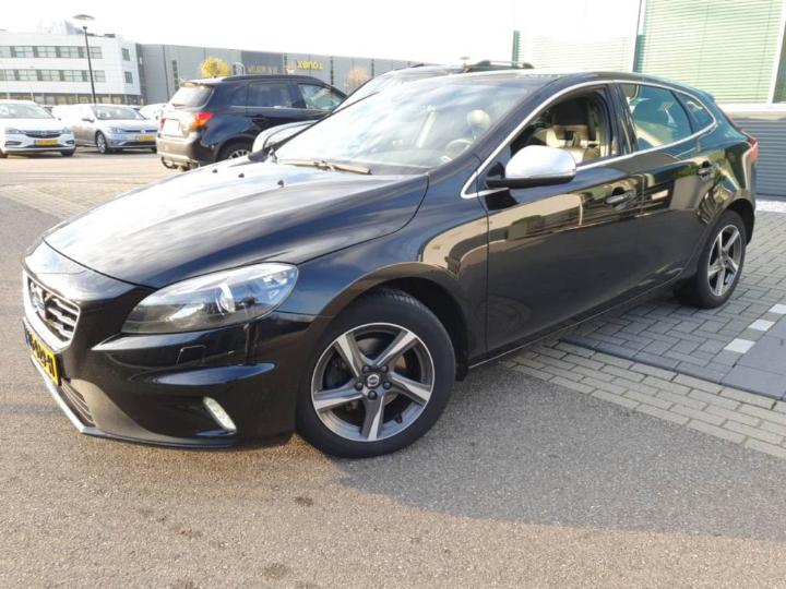 VOLVO V40 2015 yv1mv7431g2309624