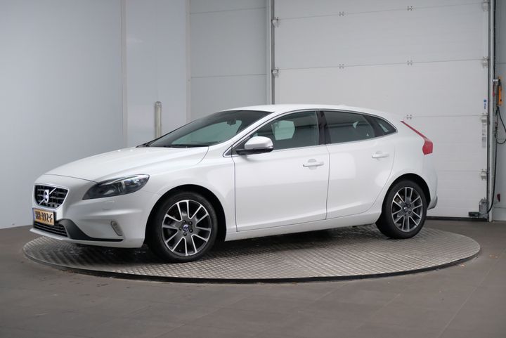 VOLVO V40 2015 yv1mv7431g2309629