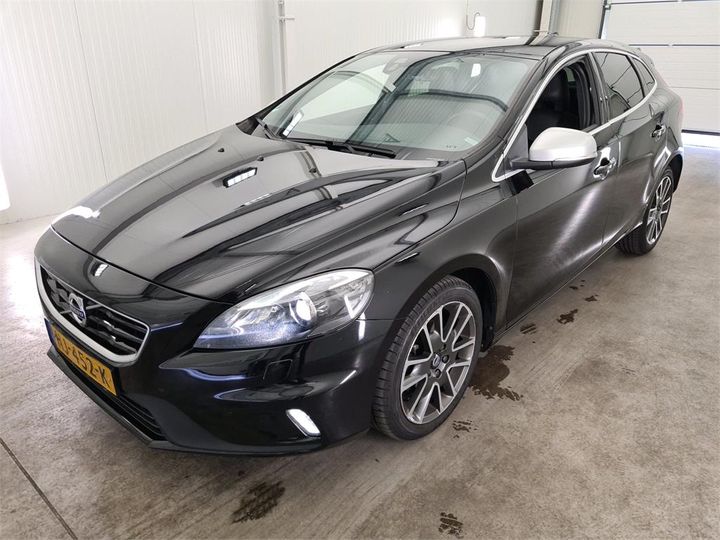 VOLVO V40 2015 yv1mv7431g2309689