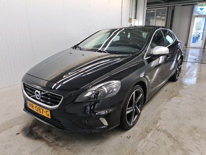 VOLVO V40 2015 yv1mv7431g2310084