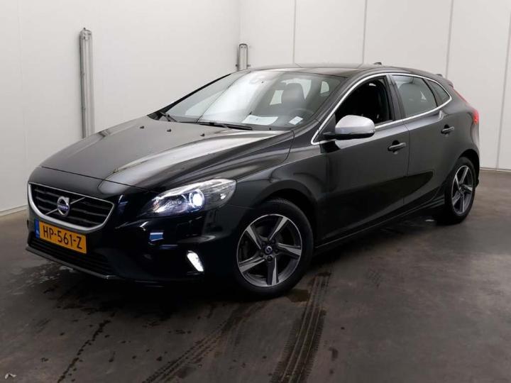 VOLVO V40 2015 yv1mv7431g2310416