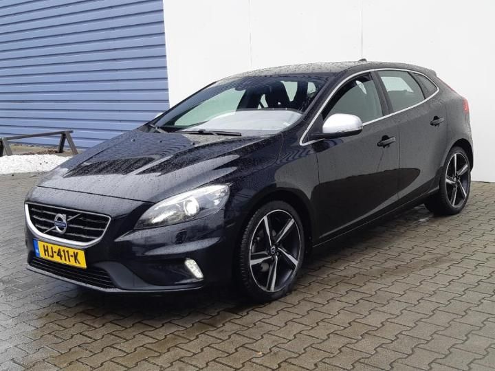 VOLVO V40 2015 yv1mv7431g2310477