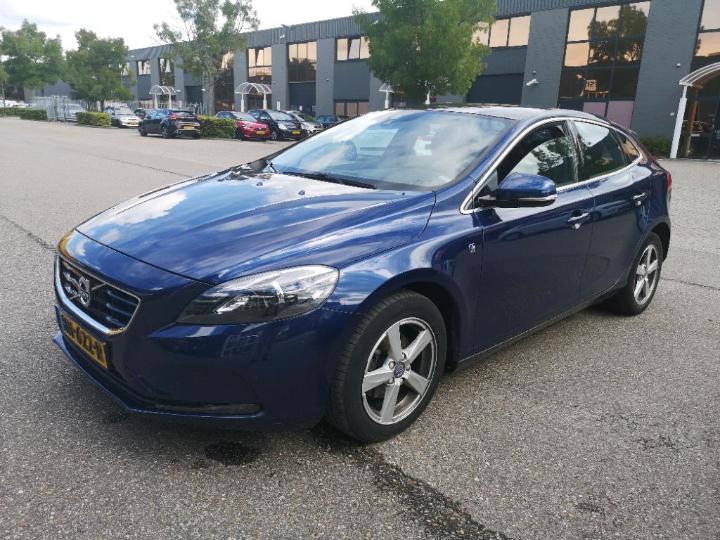 VOLVO V40 2015 yv1mv7431g2310602