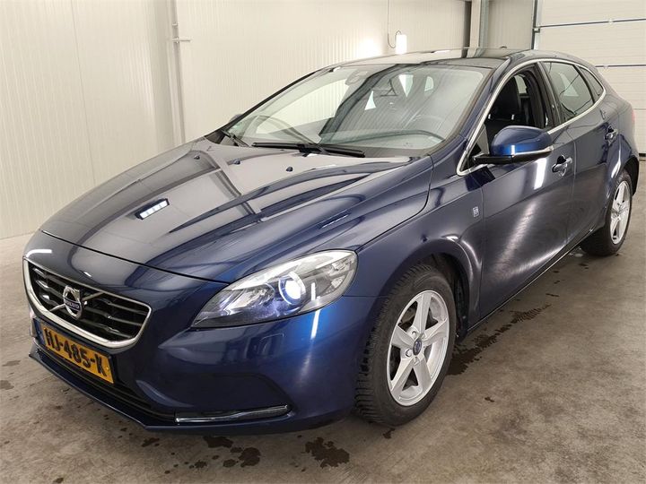 VOLVO V40 2015 yv1mv7431g2311006