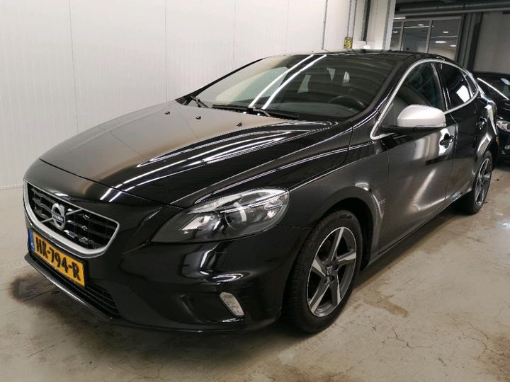 VOLVO V40 2015 yv1mv7431g2311183