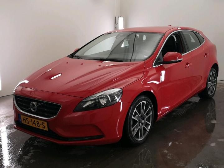 VOLVO V40 2015 yv1mv7431g2311193