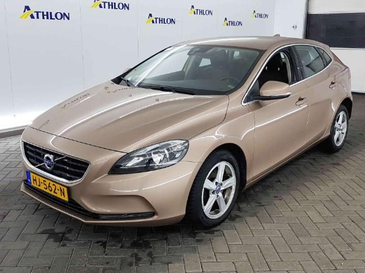 VOLVO V40 2015 yv1mv7431g2311258