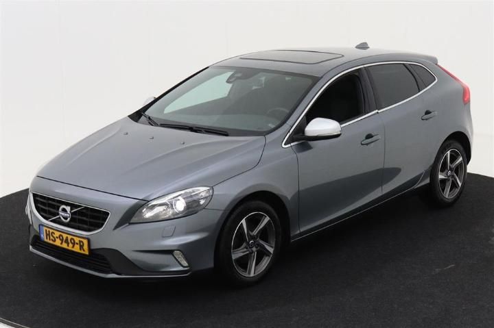 VOLVO V40 2015 yv1mv7431g2311296