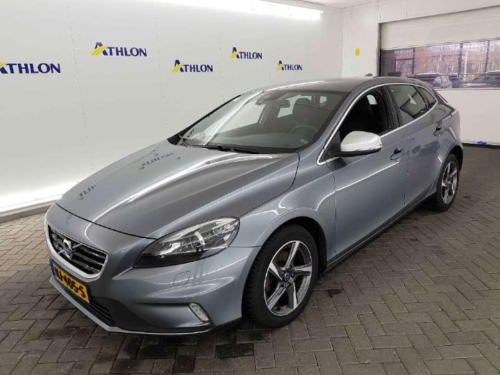 VOLVO V40 2015 yv1mv7431g2311361