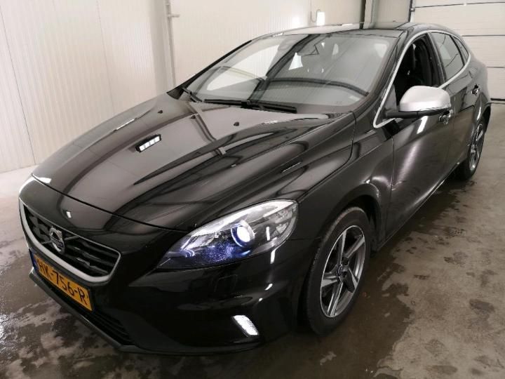 VOLVO V40 2015 yv1mv7431g2311387