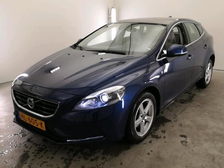 VOLVO V40 2015 yv1mv7431g2311485