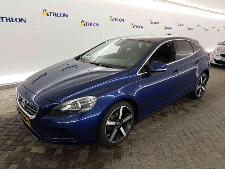 VOLVO V40 2015 yv1mv7431g2311589