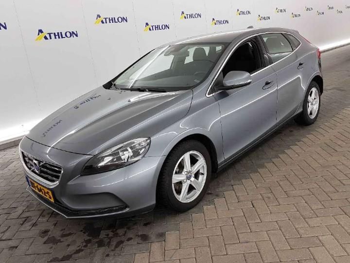 VOLVO V40 2015 yv1mv7431g2311610