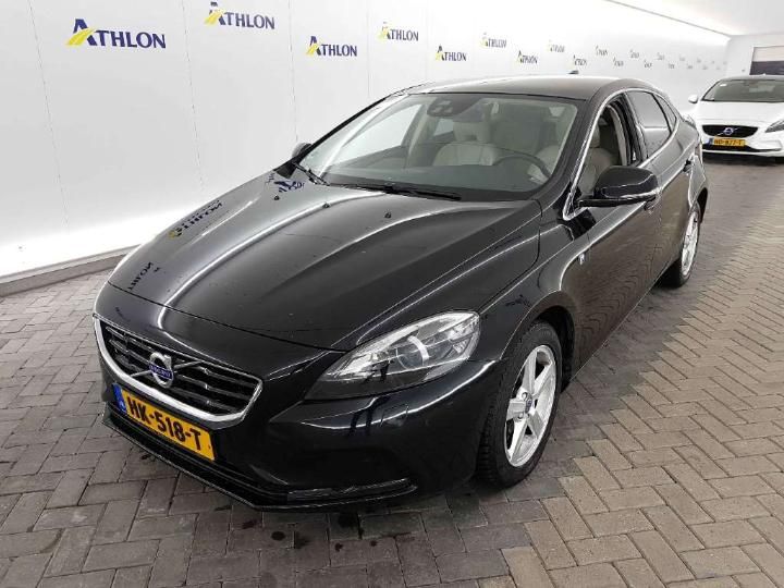 VOLVO V40 2015 yv1mv7431g2311706