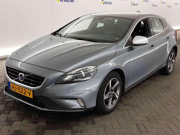 VOLVO V40 2015 yv1mv7431g2311802