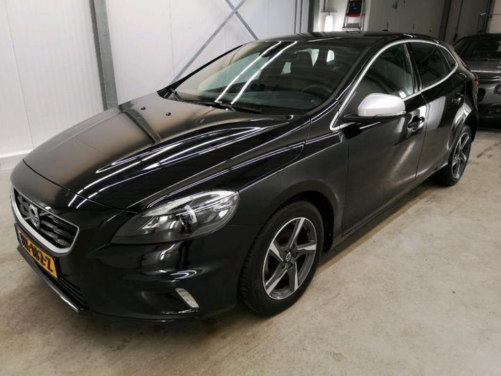 VOLVO V40 2015 yv1mv7431g2312069