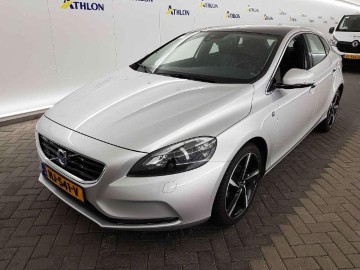 VOLVO V40 2015 yv1mv7431g2312194