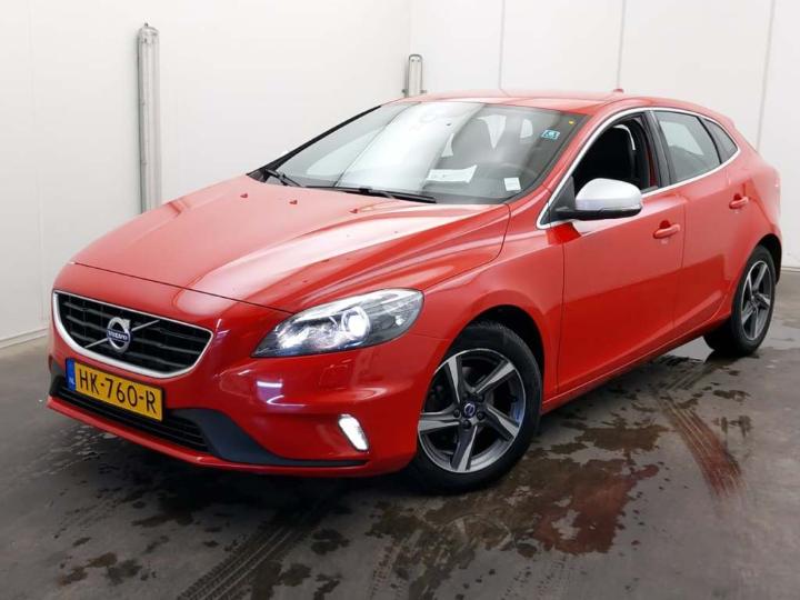 VOLVO V40 2015 yv1mv7431g2312382