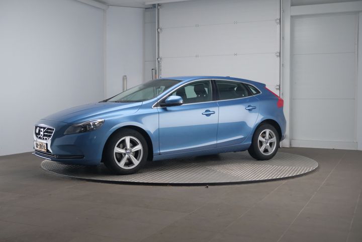 VOLVO V40 2015 yv1mv7431g2312430