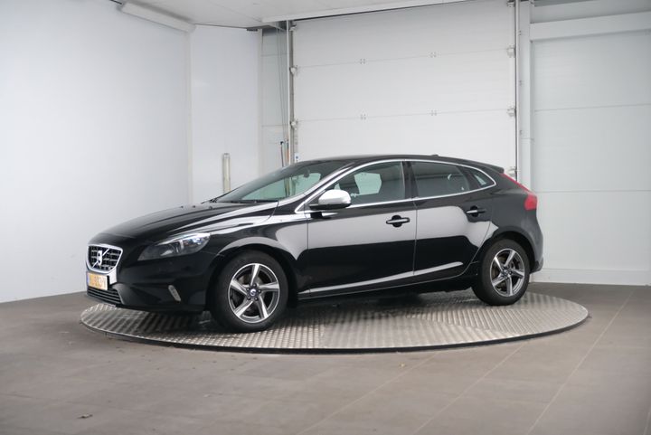 VOLVO V40 2015 yv1mv7431g2312437