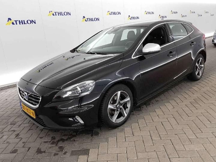 VOLVO V40 2015 yv1mv7431g2312668