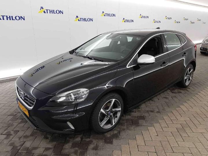 VOLVO V40 2015 yv1mv7431g2312718