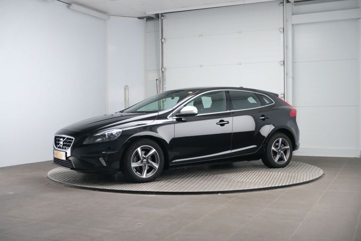 VOLVO V40 2015 yv1mv7431g2312820