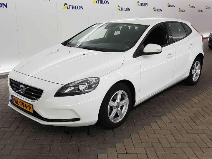 VOLVO V40 2015 yv1mv7431g2312859