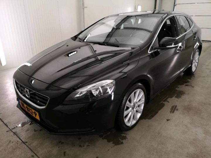 VOLVO V40 2015 yv1mv7431g2312876