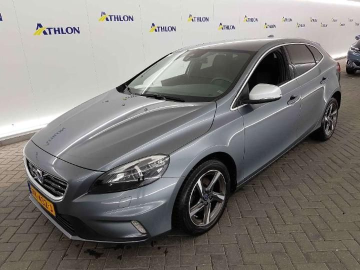 VOLVO V40 2015 yv1mv7431g2312907