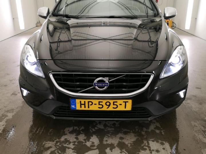 VOLVO V40 2015 yv1mv7431g2312940