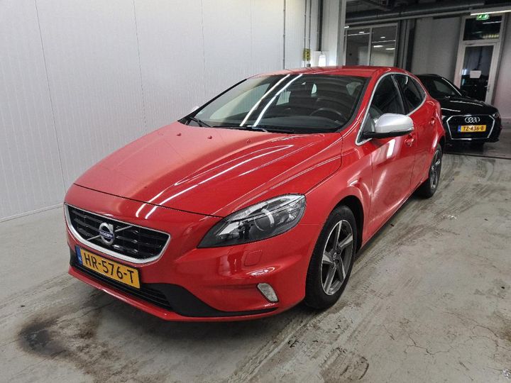 VOLVO V40 2015 yv1mv7431g2312998