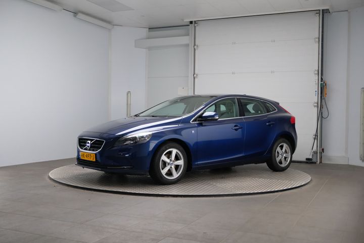 VOLVO V40 2015 yv1mv7431g2313019